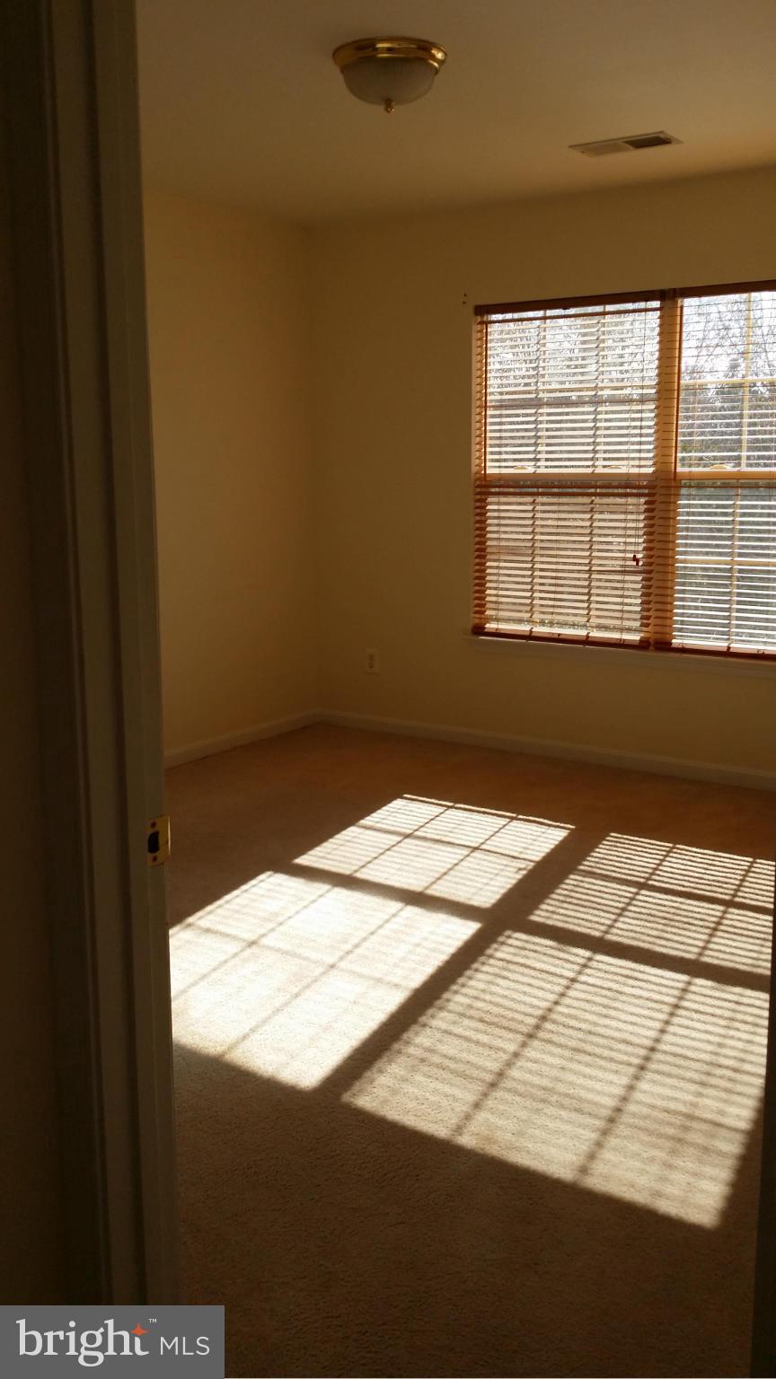 SHEFFIELD MANOR - Residential Lease