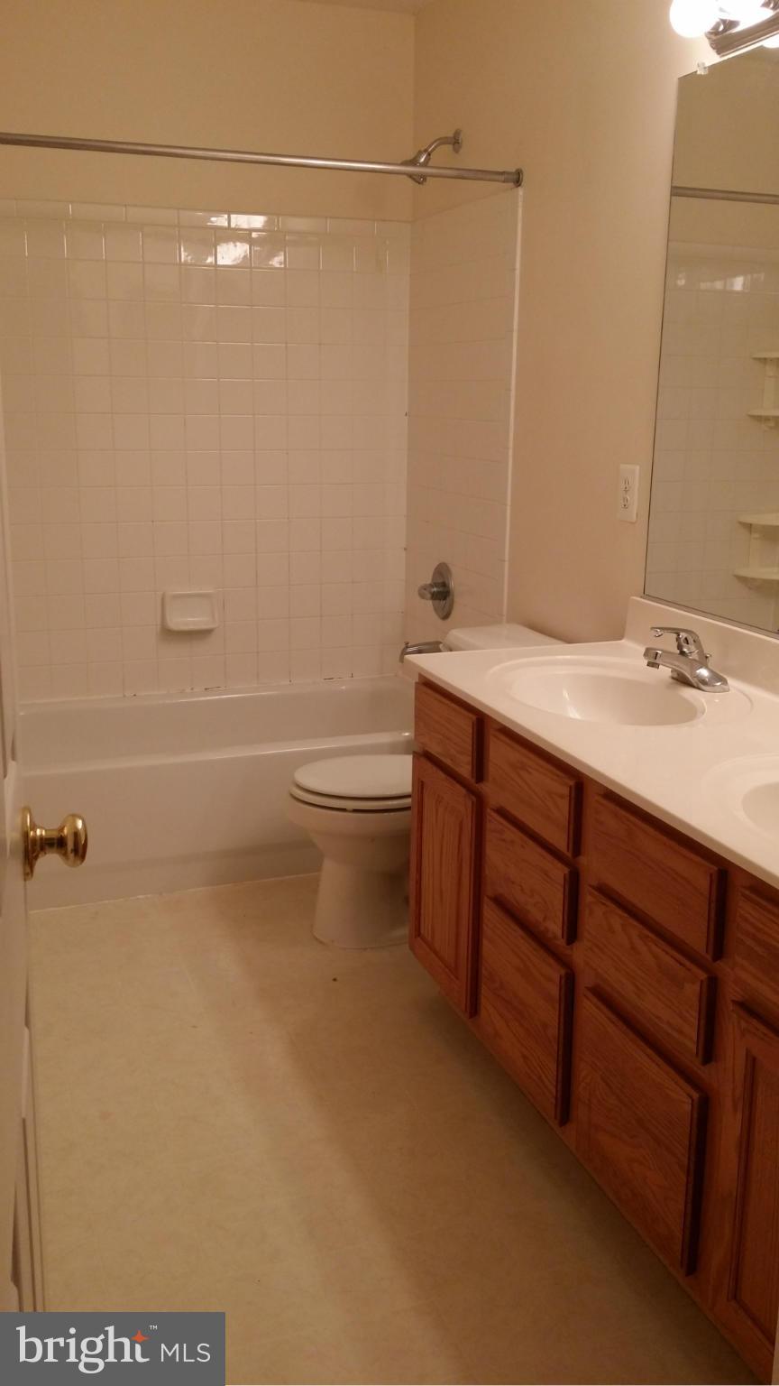 SHEFFIELD MANOR - Residential Lease