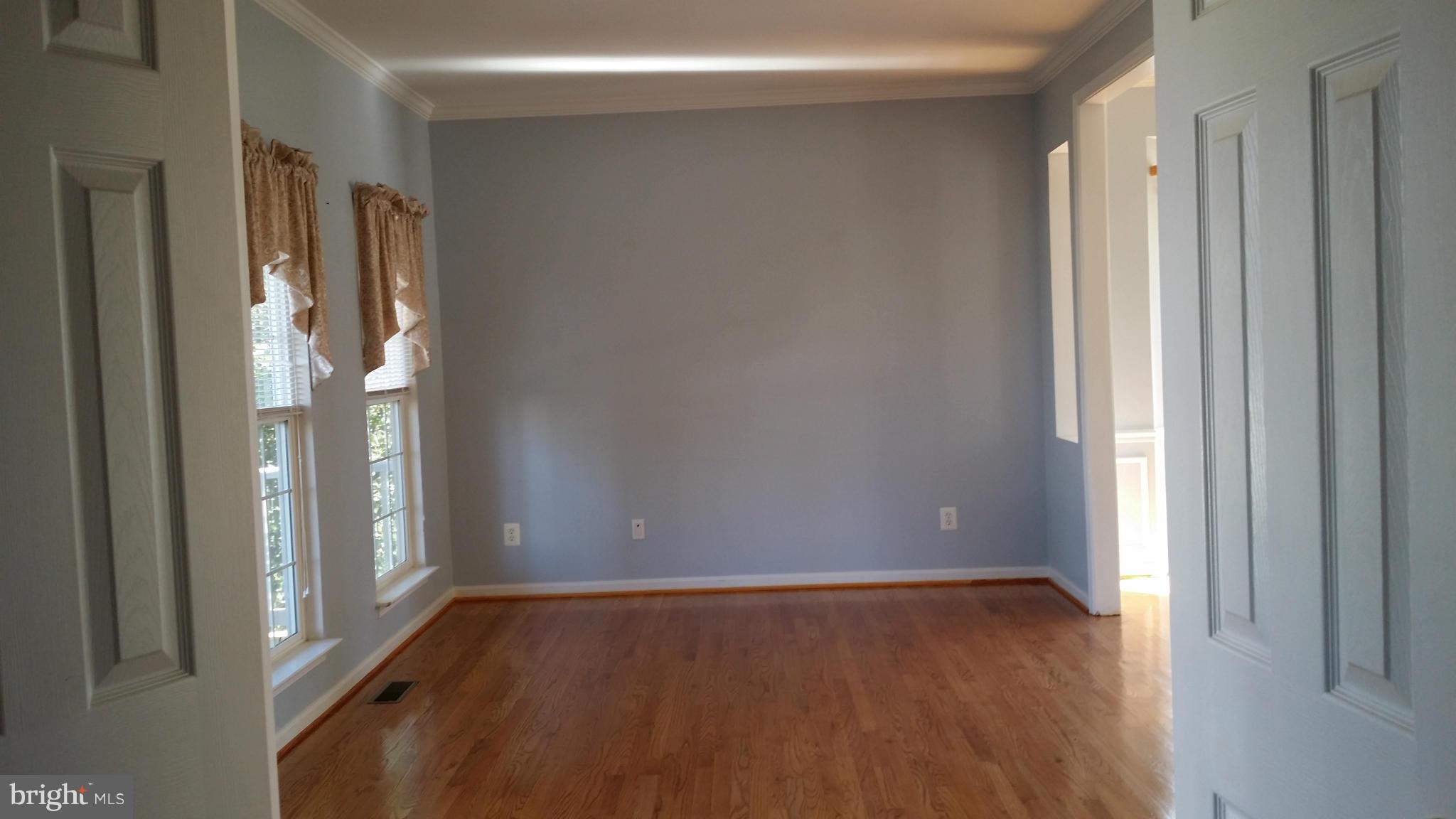 SHEFFIELD MANOR - Residential Lease