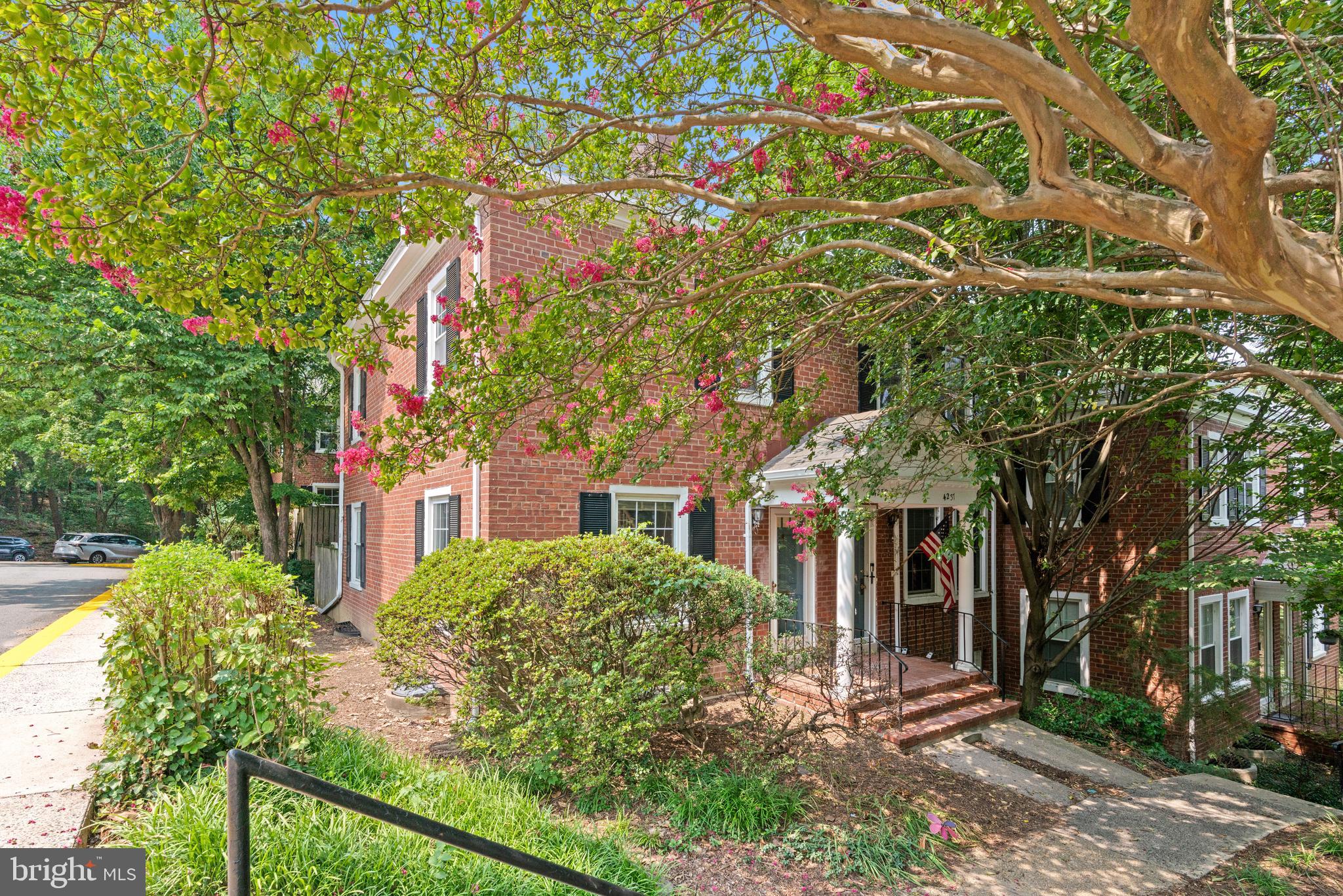 4239 32ND ROAD S