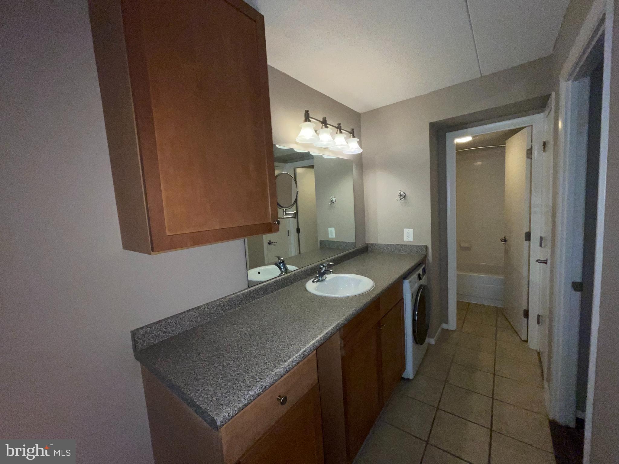 WEST END - Residential