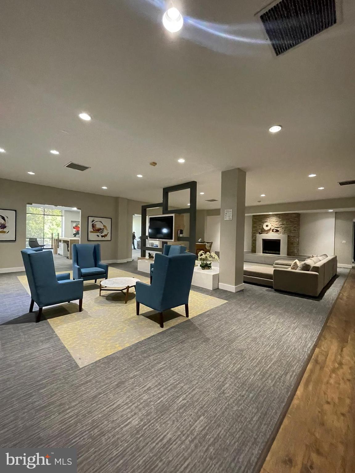 WEST END - Residential