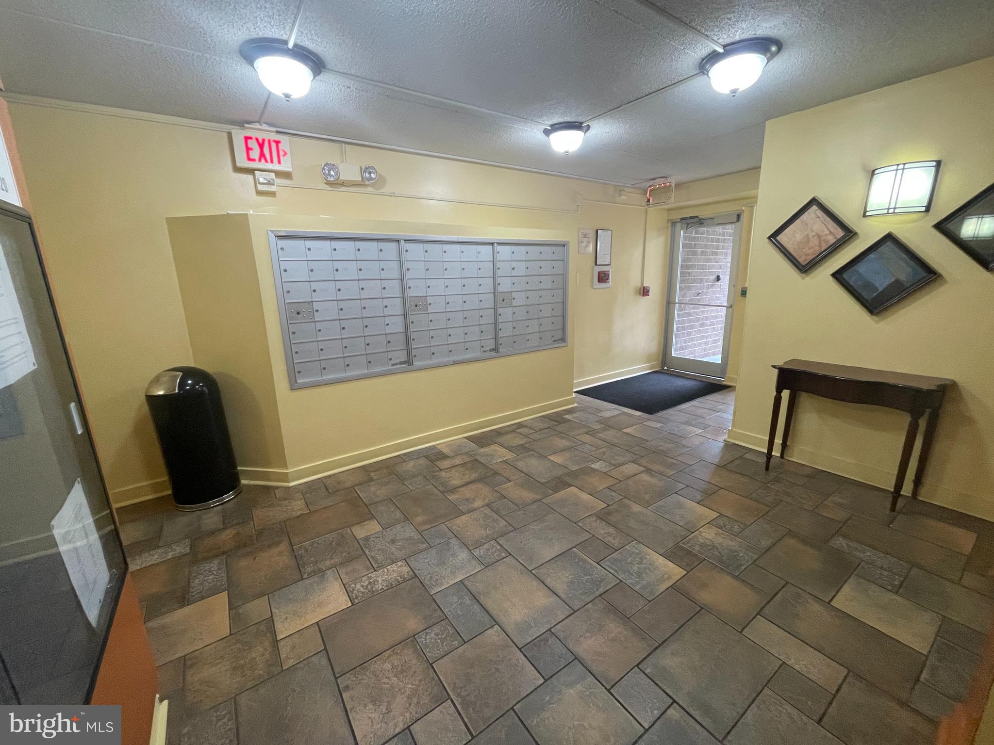 WEST END - Residential