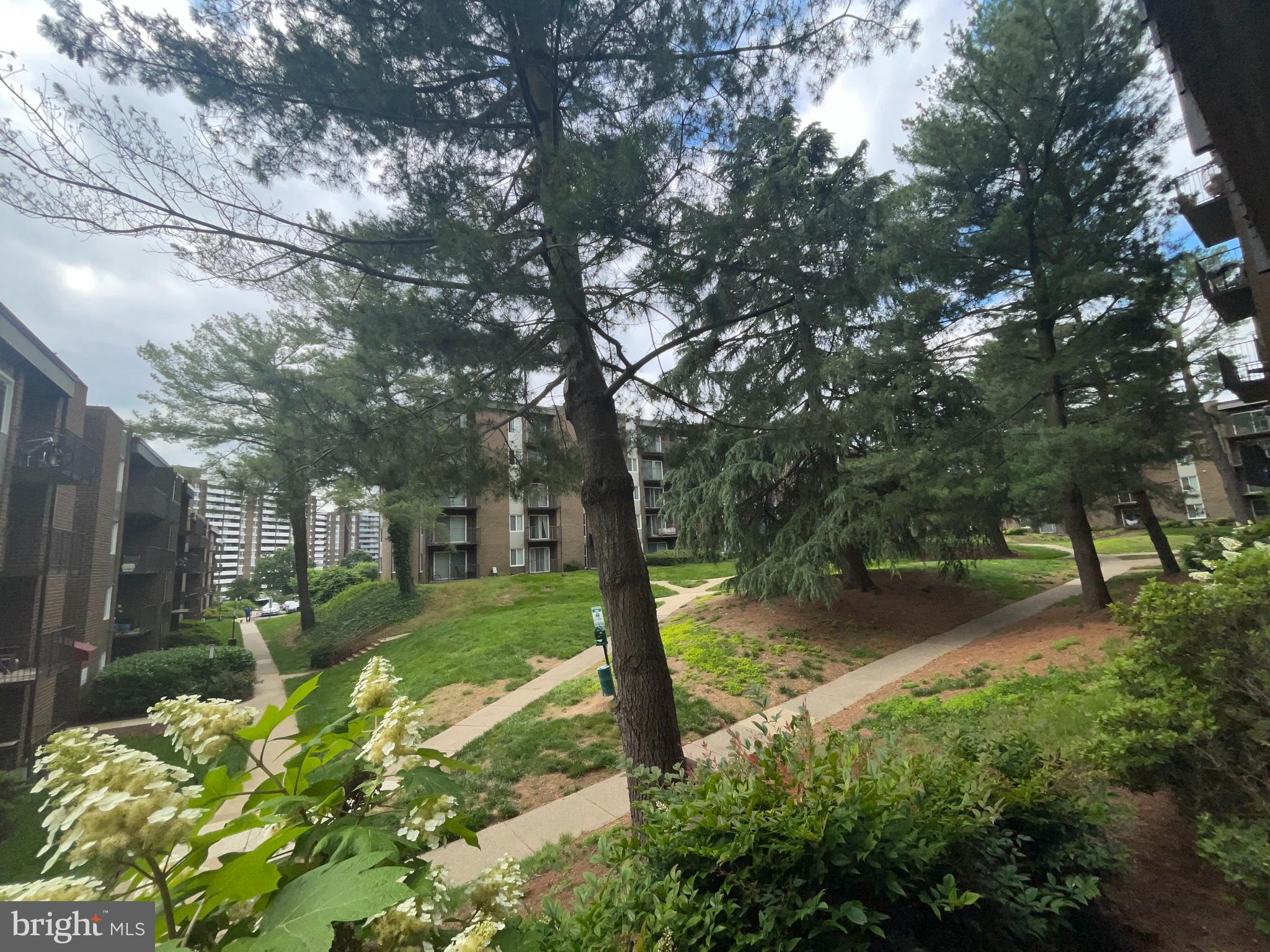 WEST END - Residential