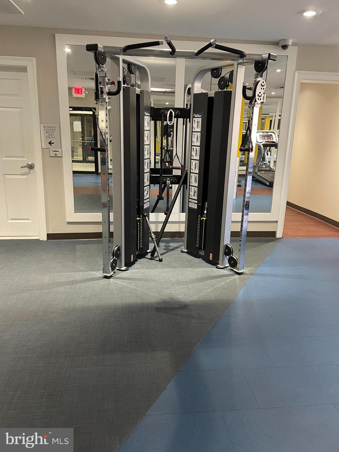 WEST END - Residential