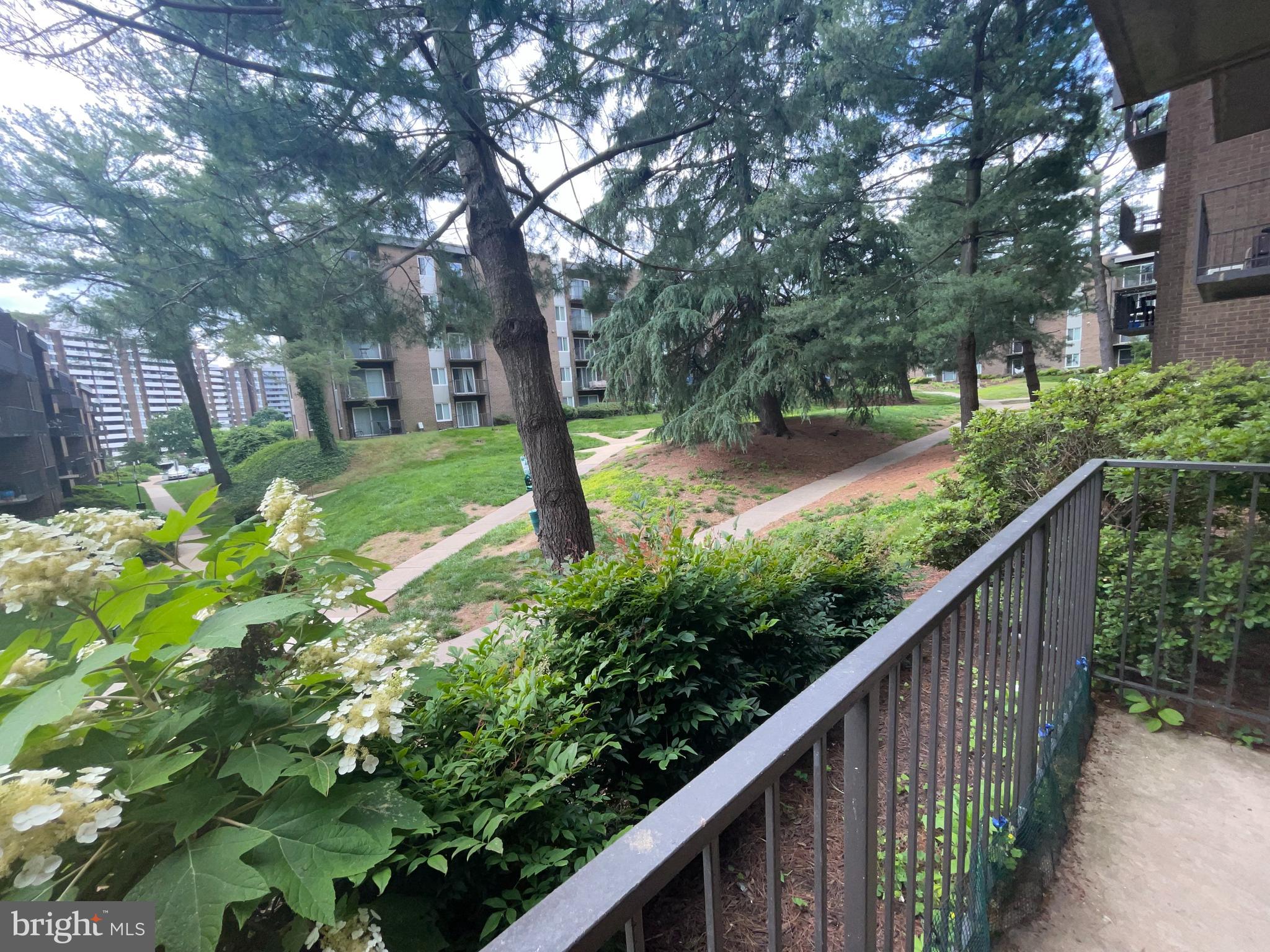 WEST END - Residential