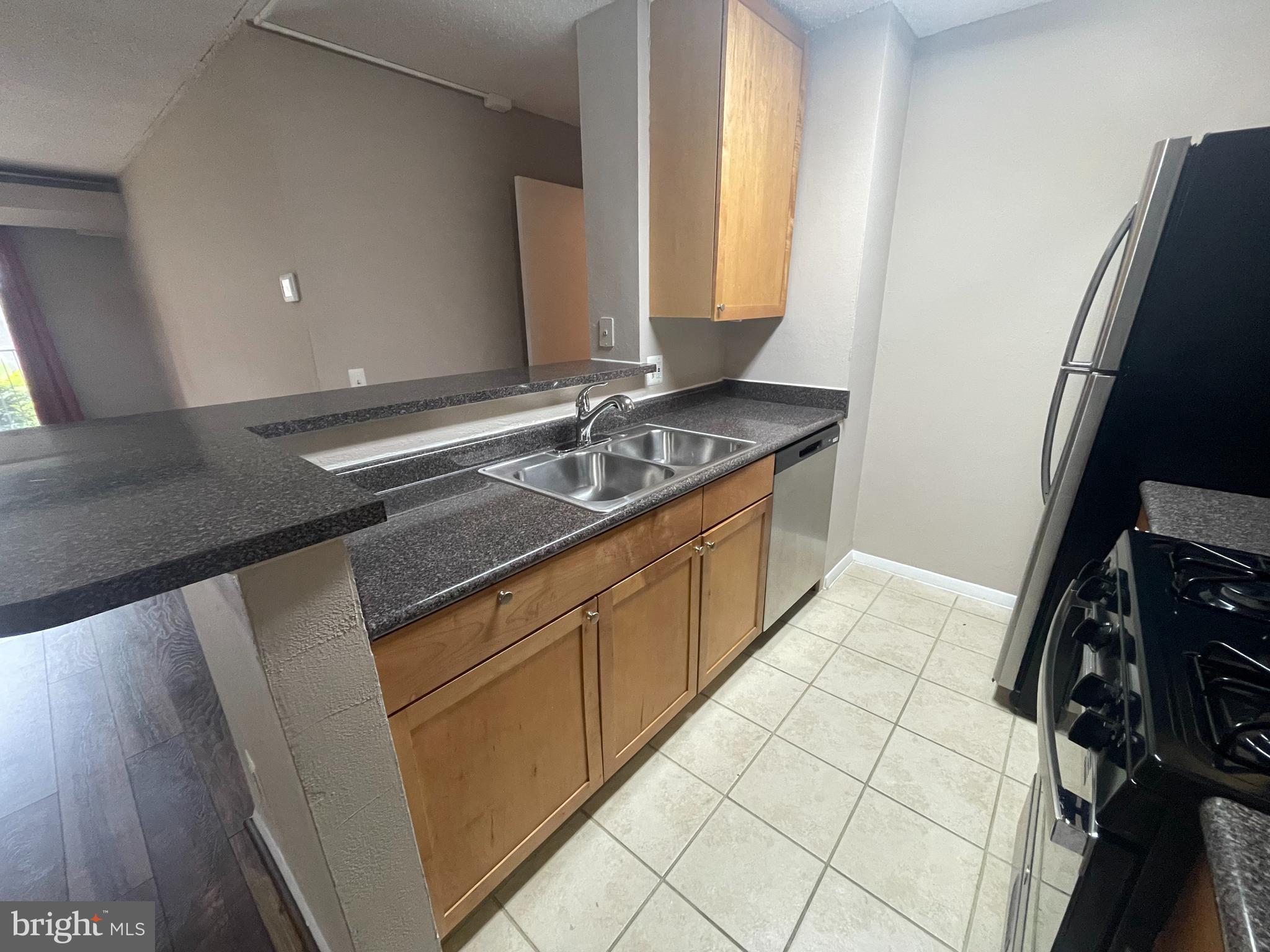 WEST END - Residential