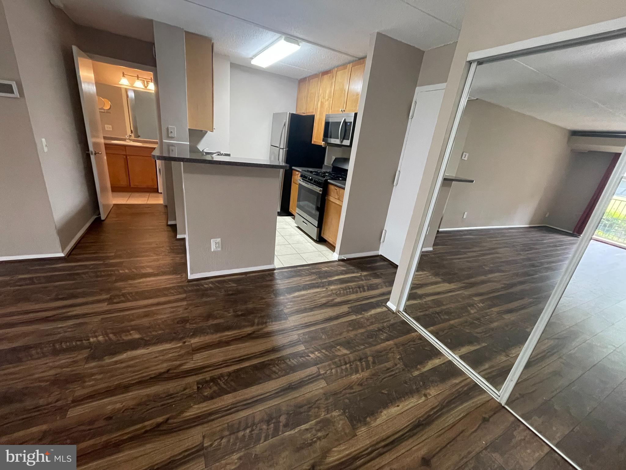 WEST END - Residential