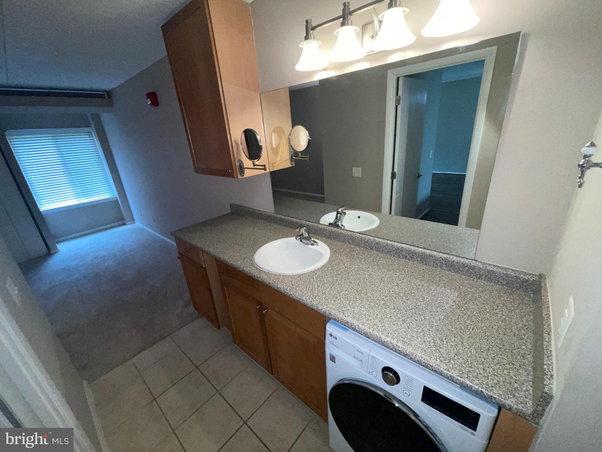 WEST END - Residential