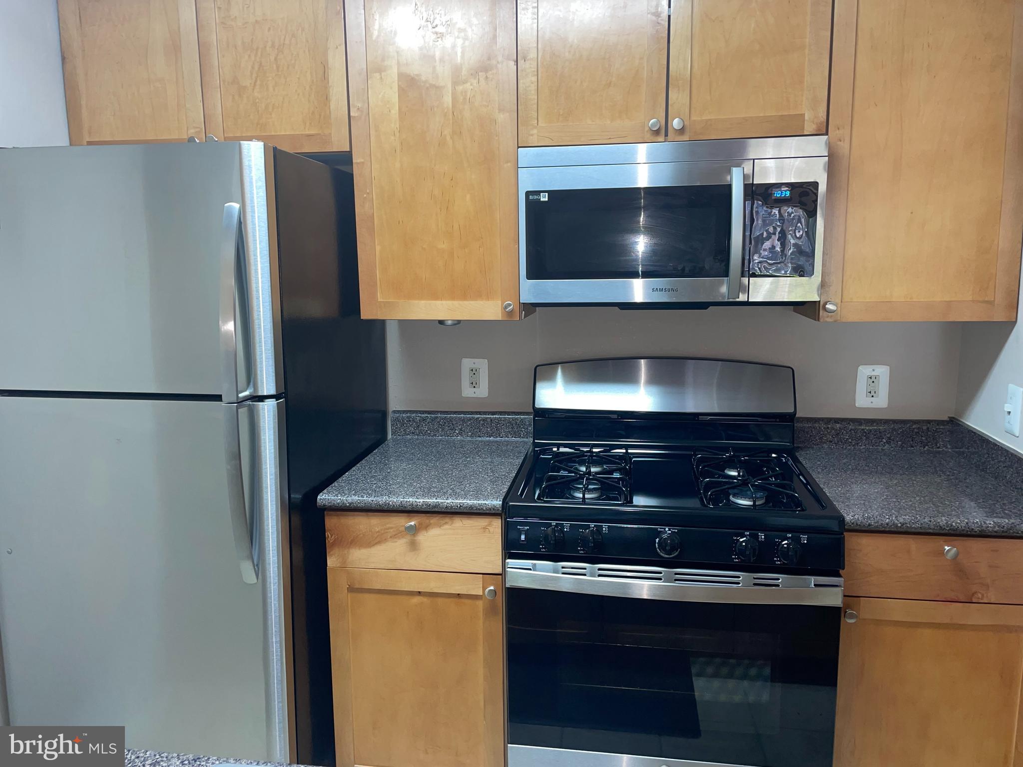 WEST END - Residential