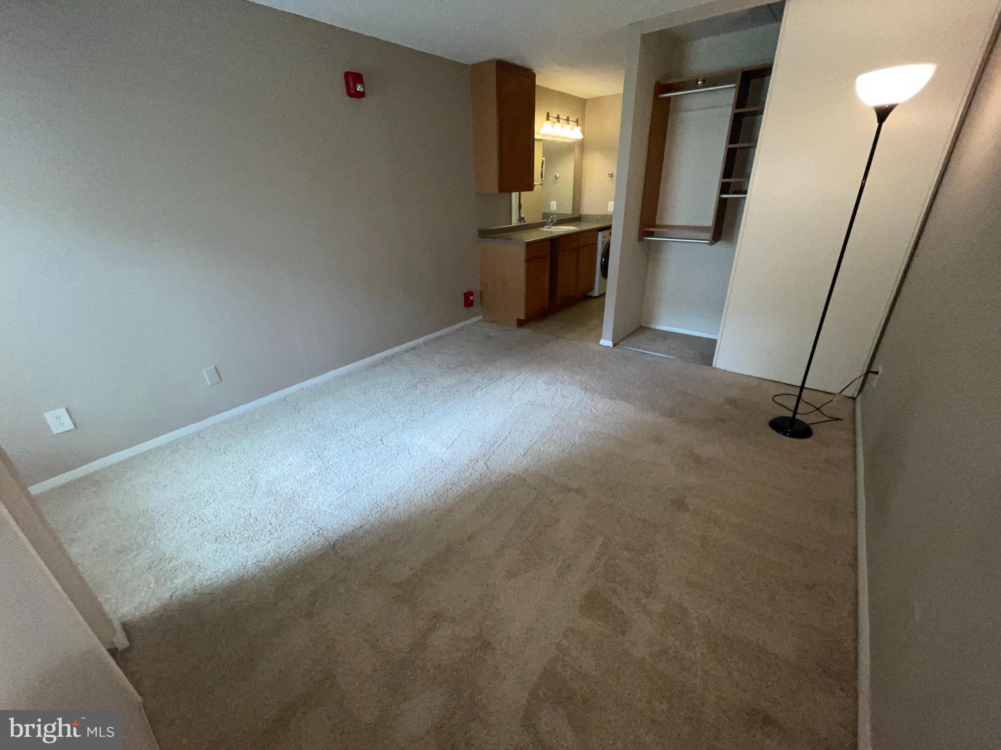 WEST END - Residential