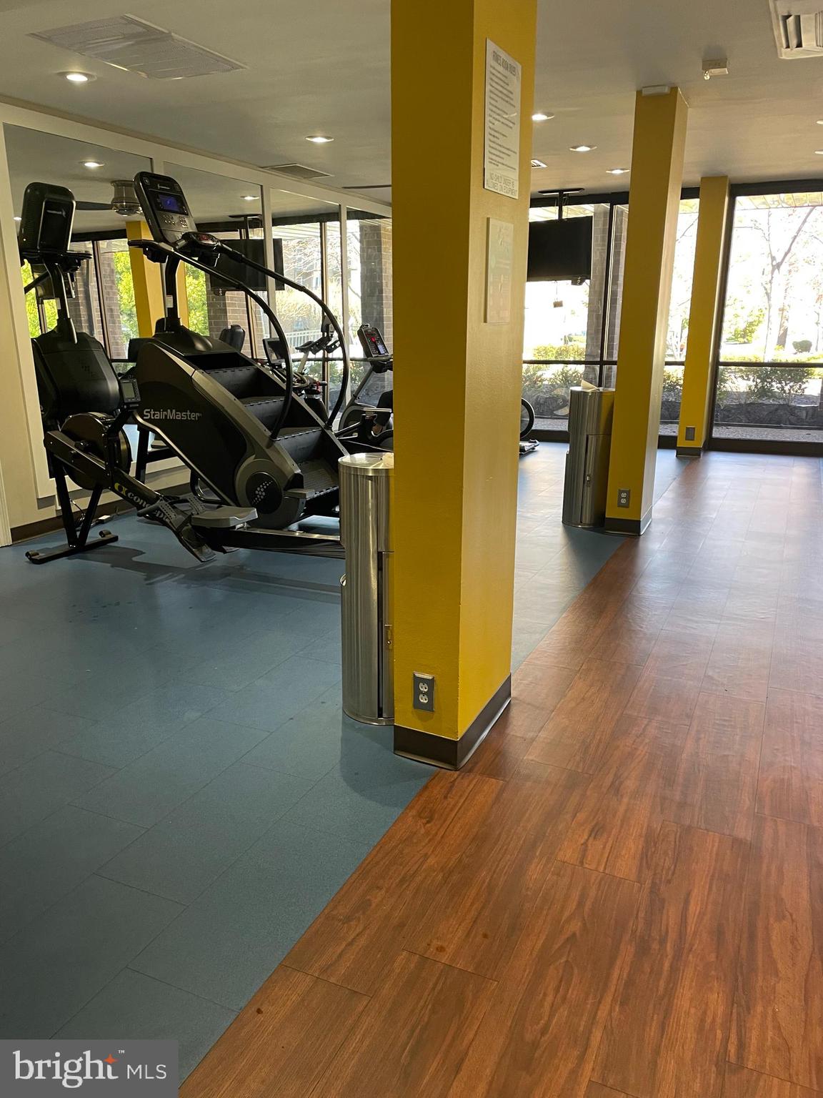 WEST END - Residential