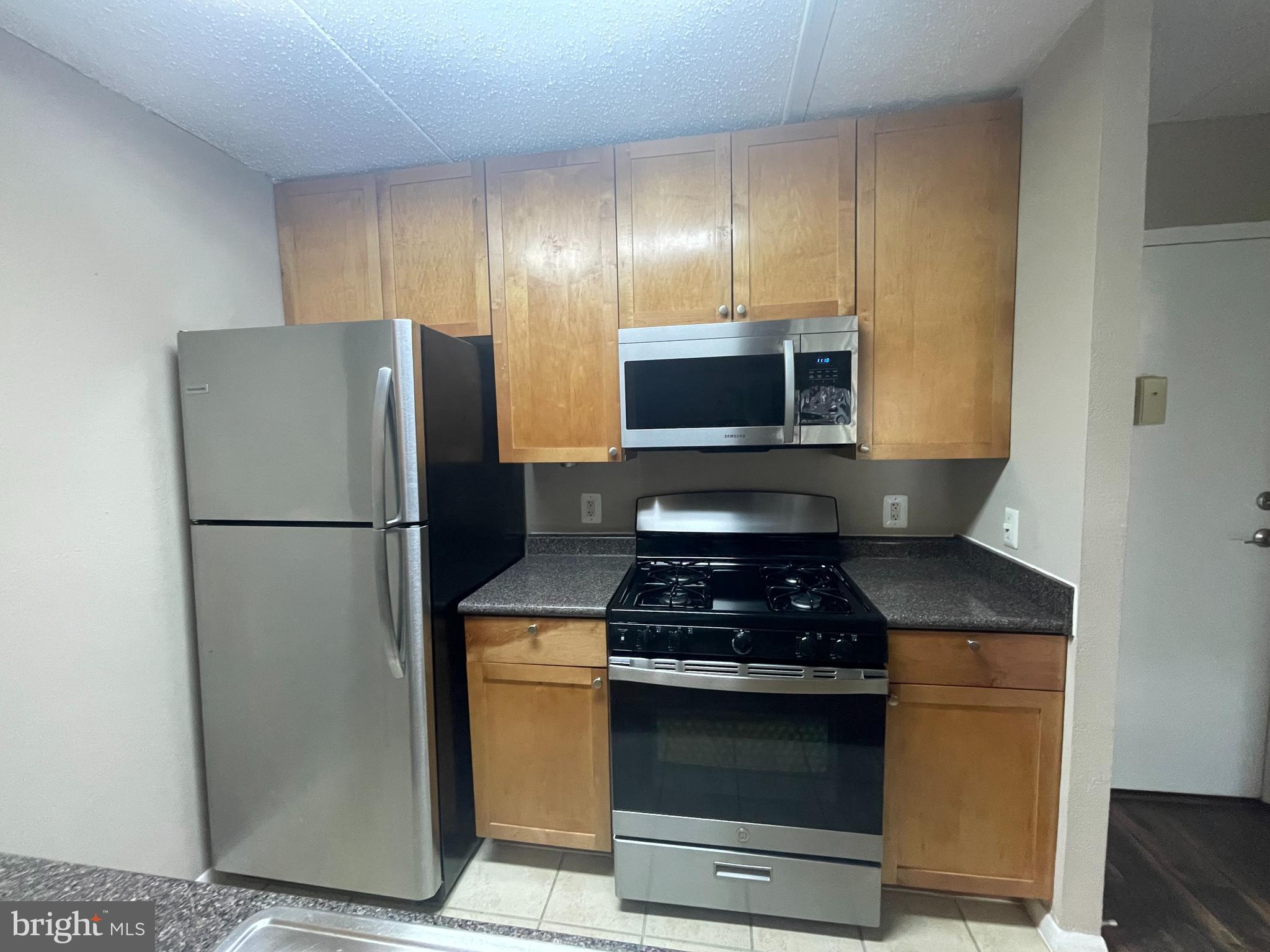 WEST END - Residential