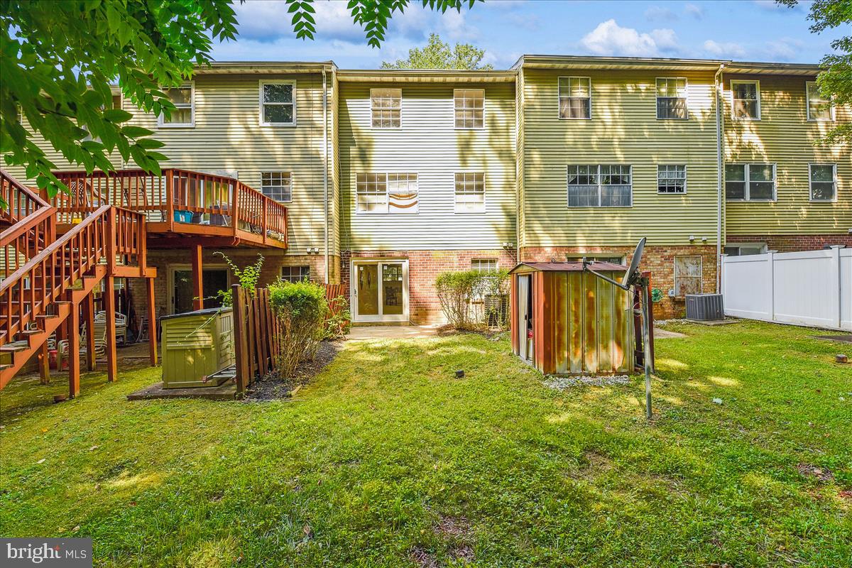 KINGS POINT - Residential