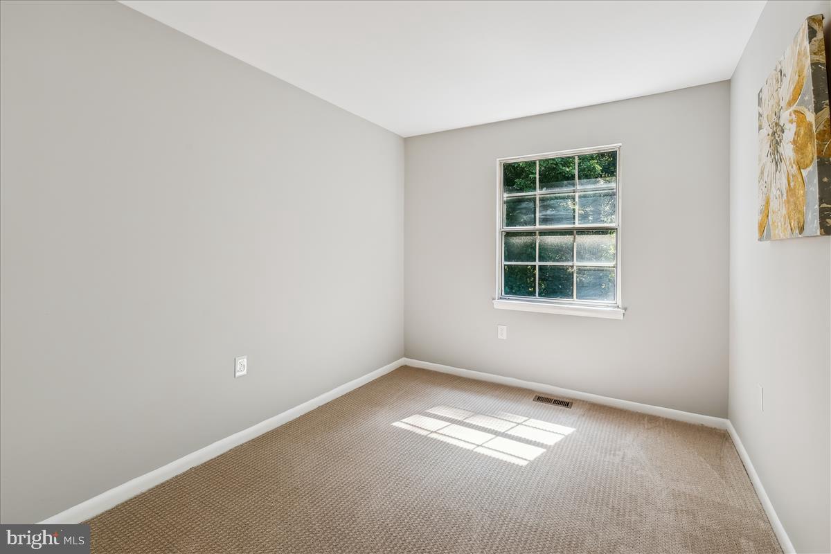 KINGS POINT - Residential