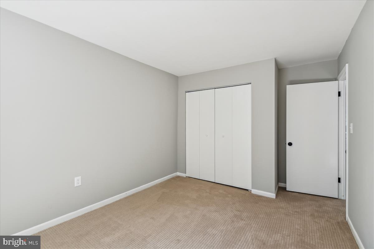 KINGS POINT - Residential