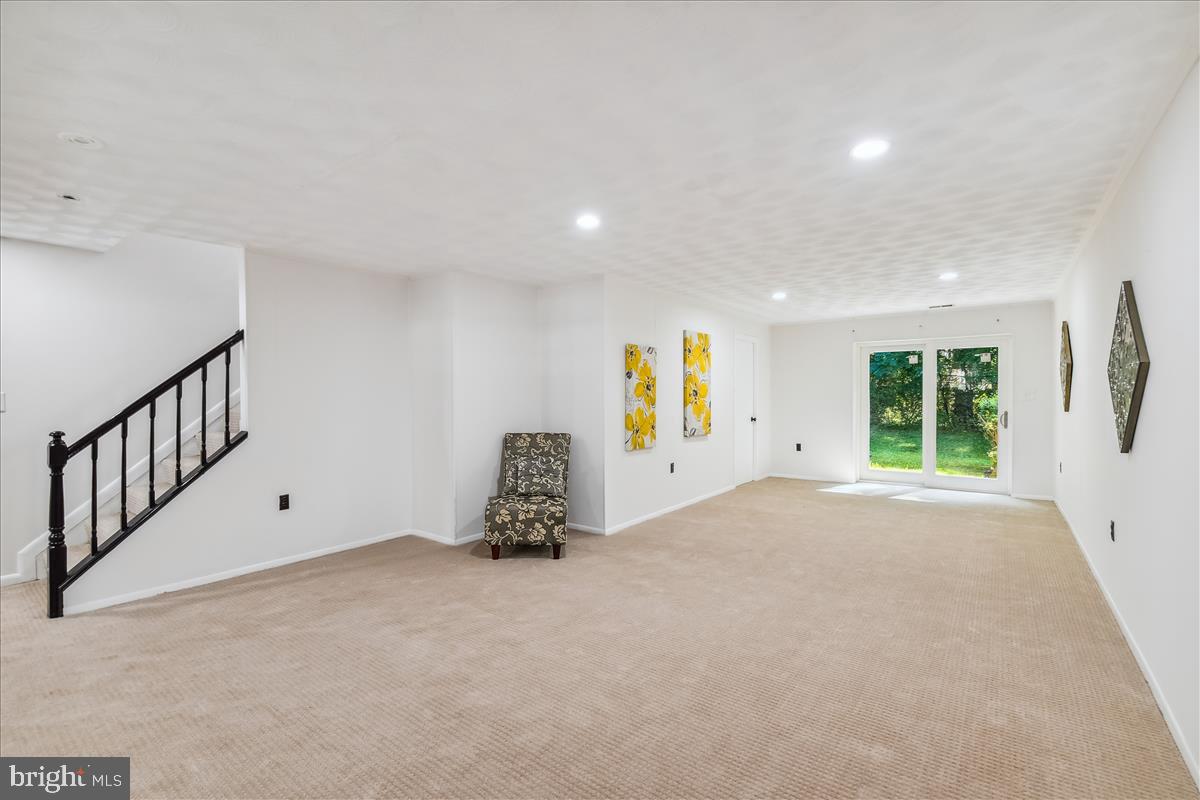 KINGS POINT - Residential