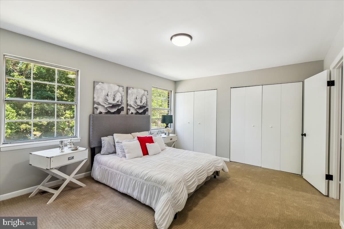 KINGS POINT - Residential