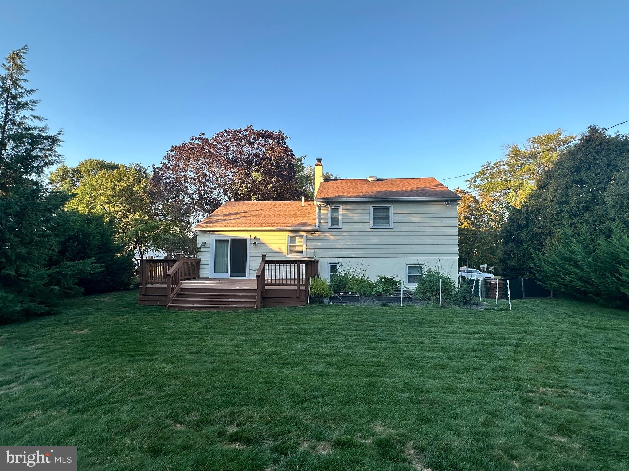 106 WOODLYN AVENUE