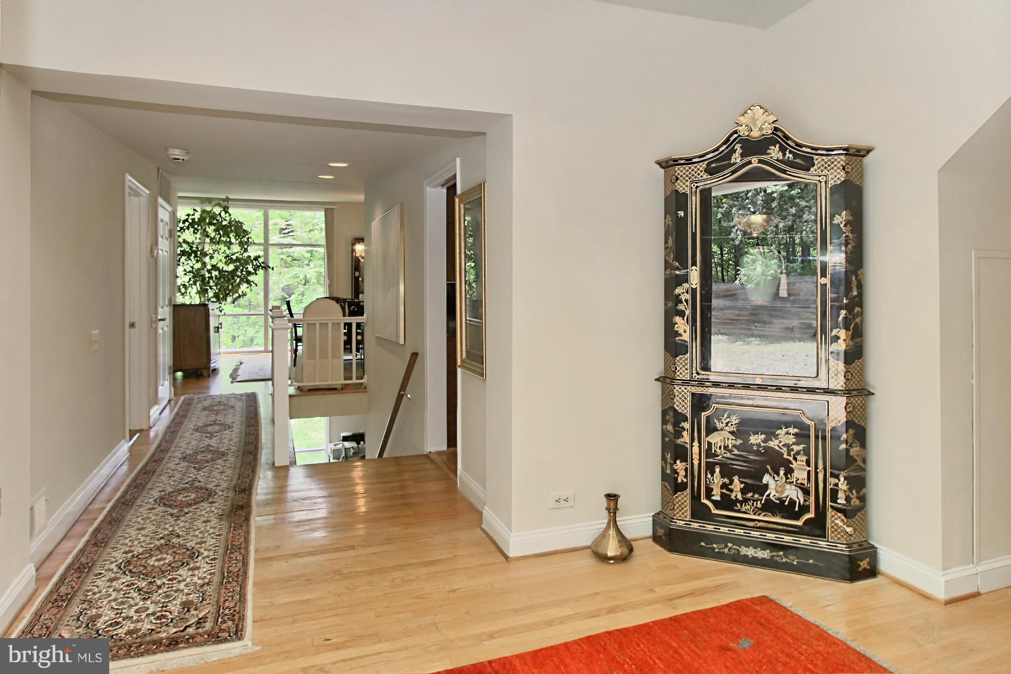 WOODSIDE ESTATES - Residential Lease