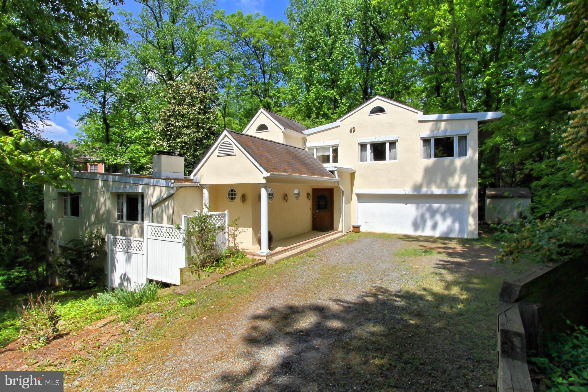 WOODSIDE ESTATES - Residential Lease