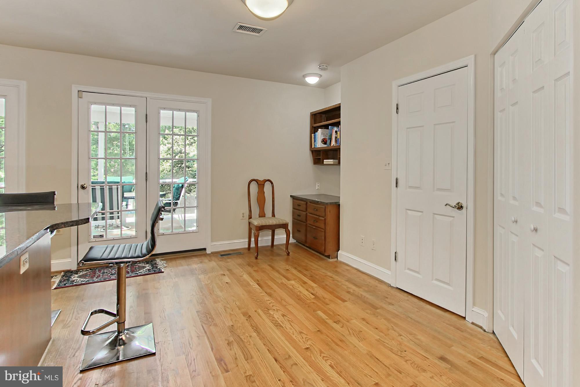 WOODSIDE ESTATES - Residential Lease