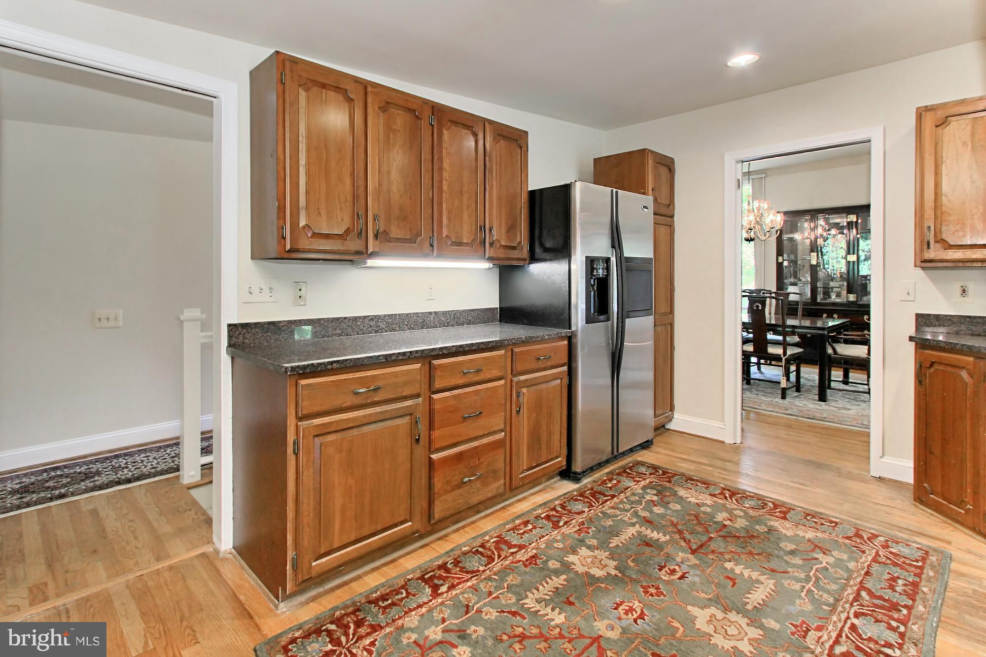 WOODSIDE ESTATES - Residential Lease