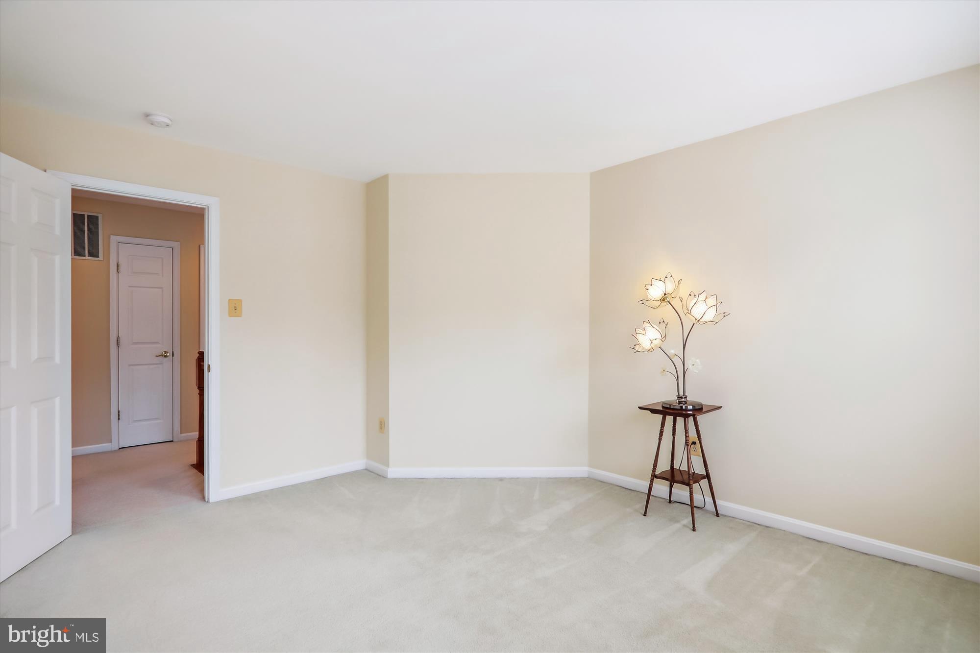 WILLOWS OF POTOMAC - Residential