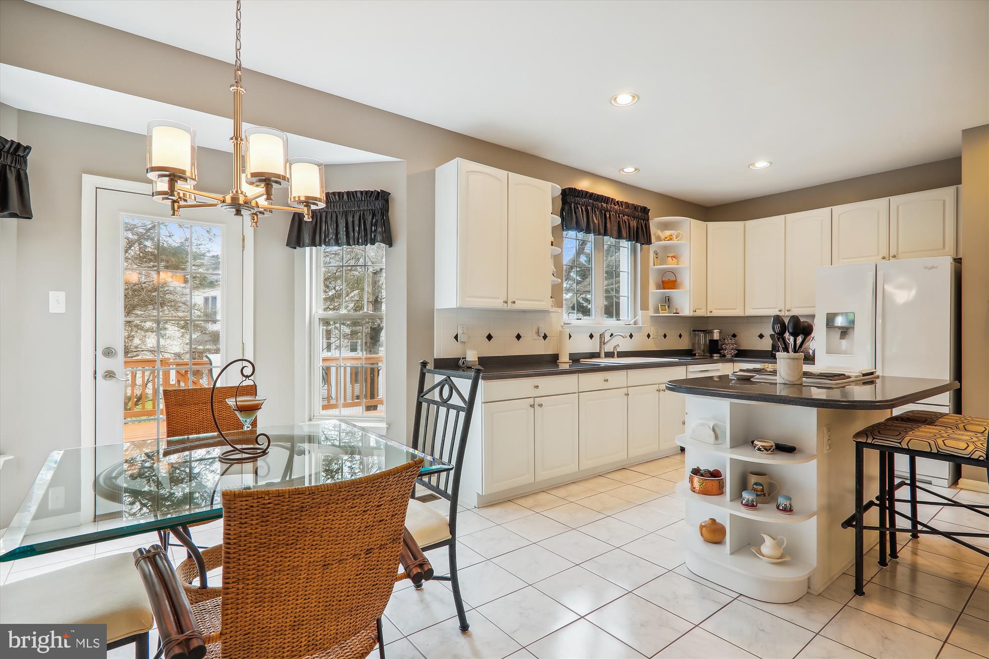 WILLOWS OF POTOMAC - Residential