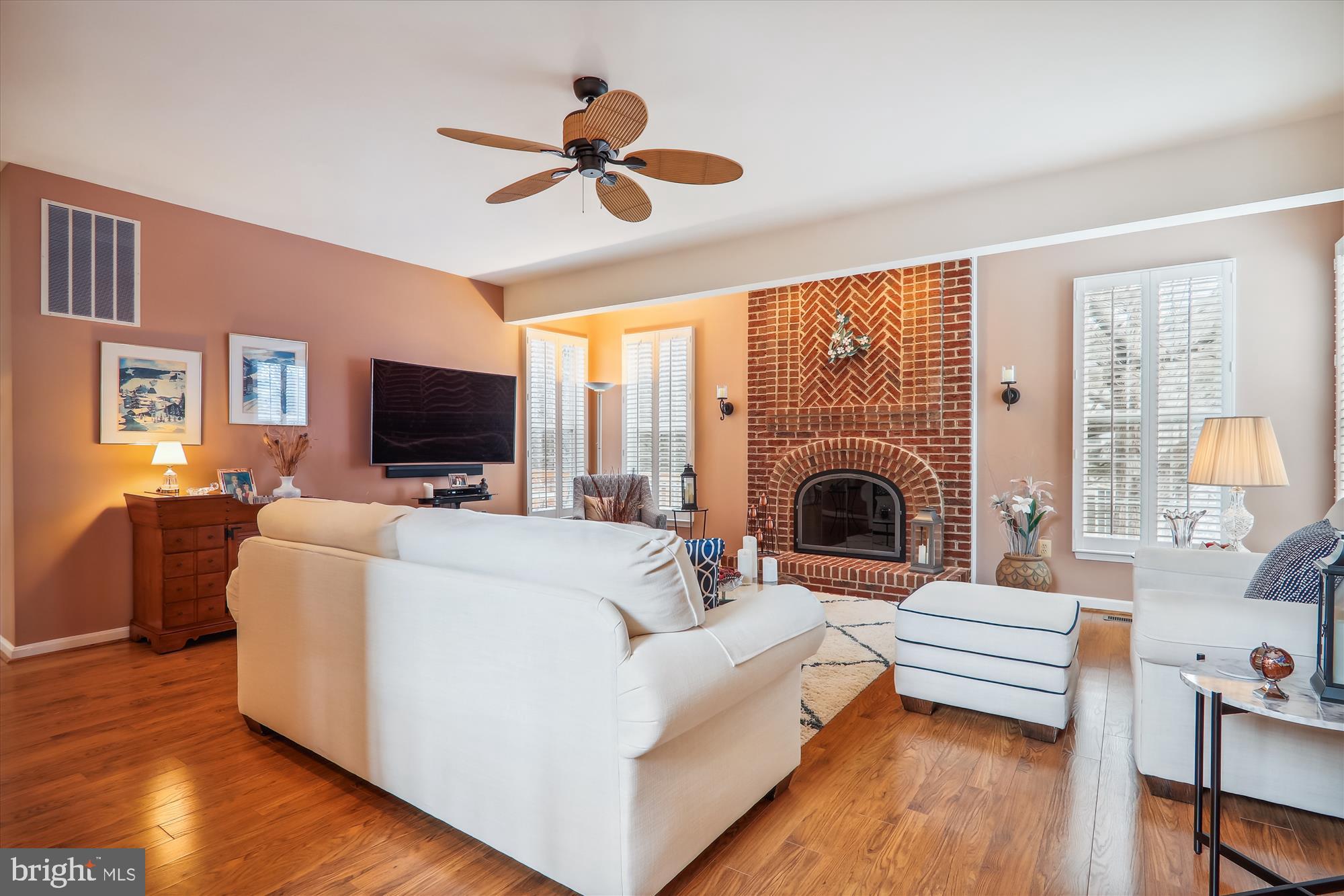 WILLOWS OF POTOMAC - Residential