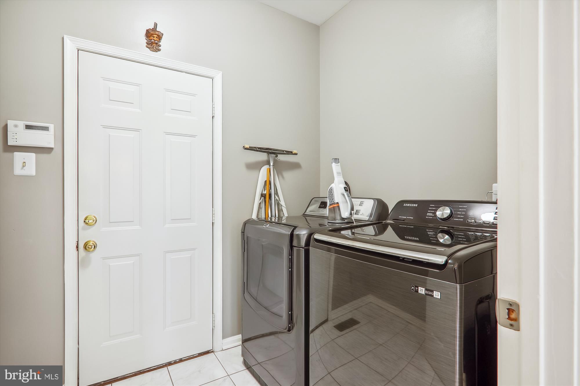 WILLOWS OF POTOMAC - Residential