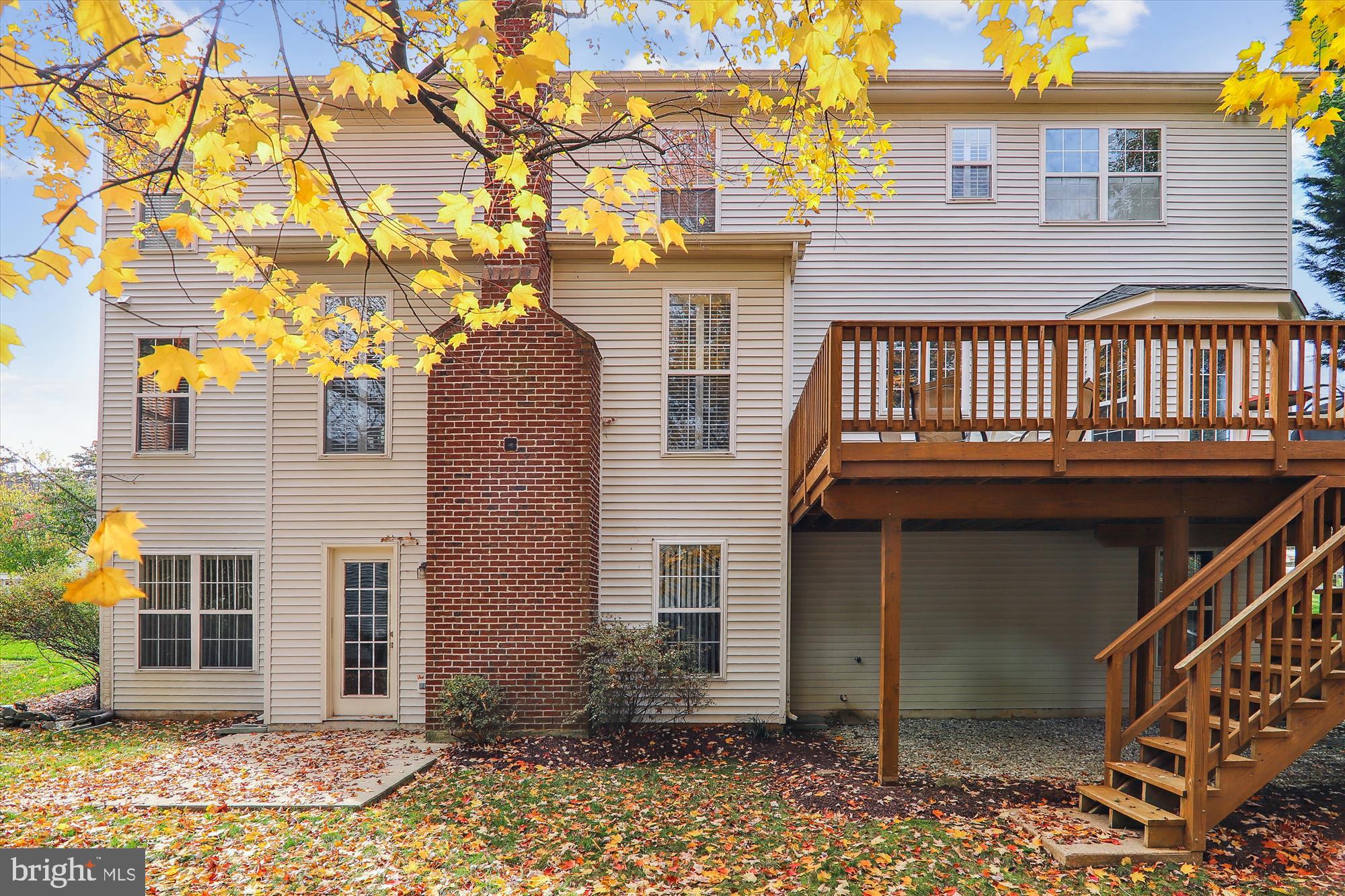 WILLOWS OF POTOMAC - Residential