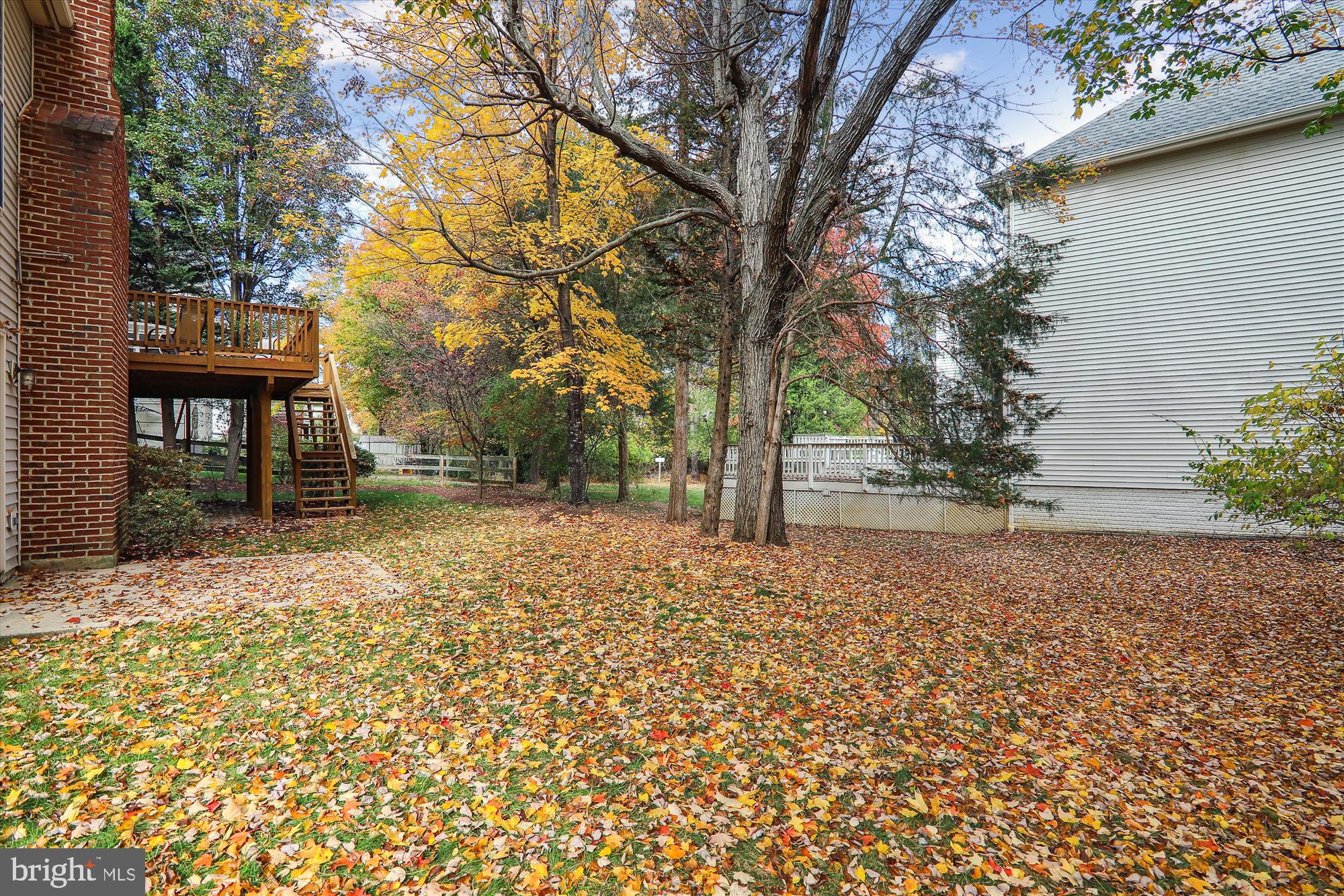 WILLOWS OF POTOMAC - Residential