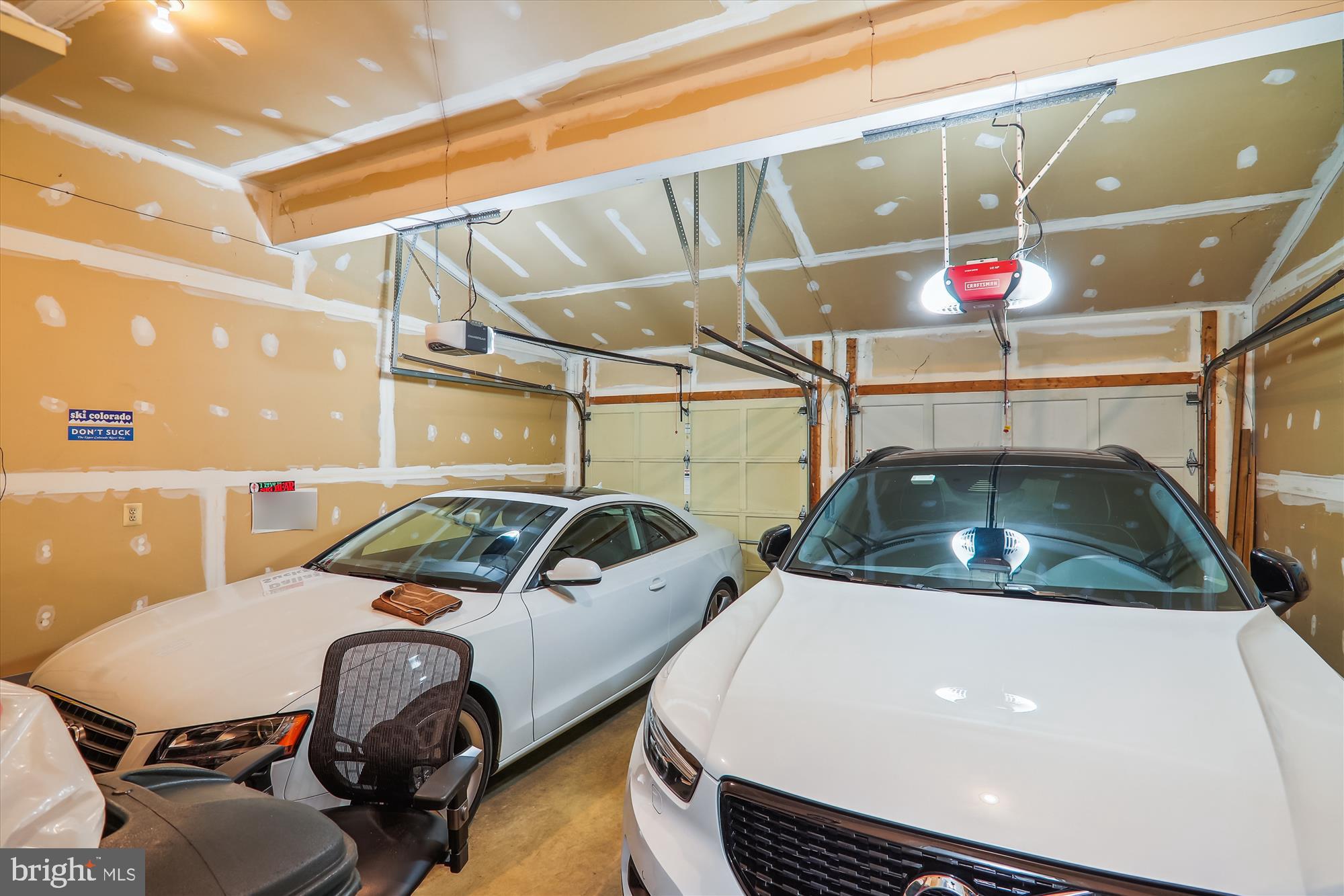 WILLOWS OF POTOMAC - Residential