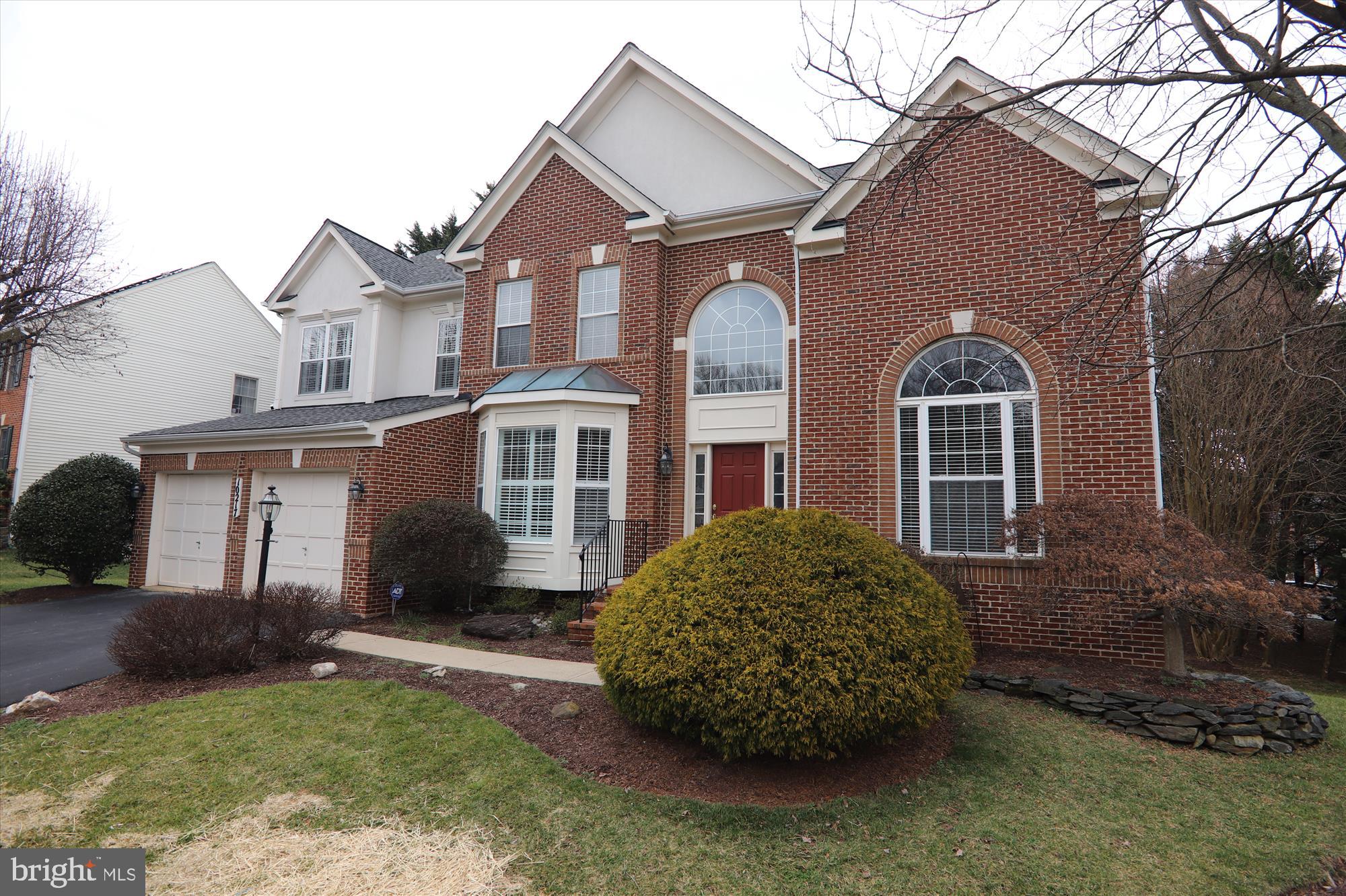 WILLOWS OF POTOMAC - Residential