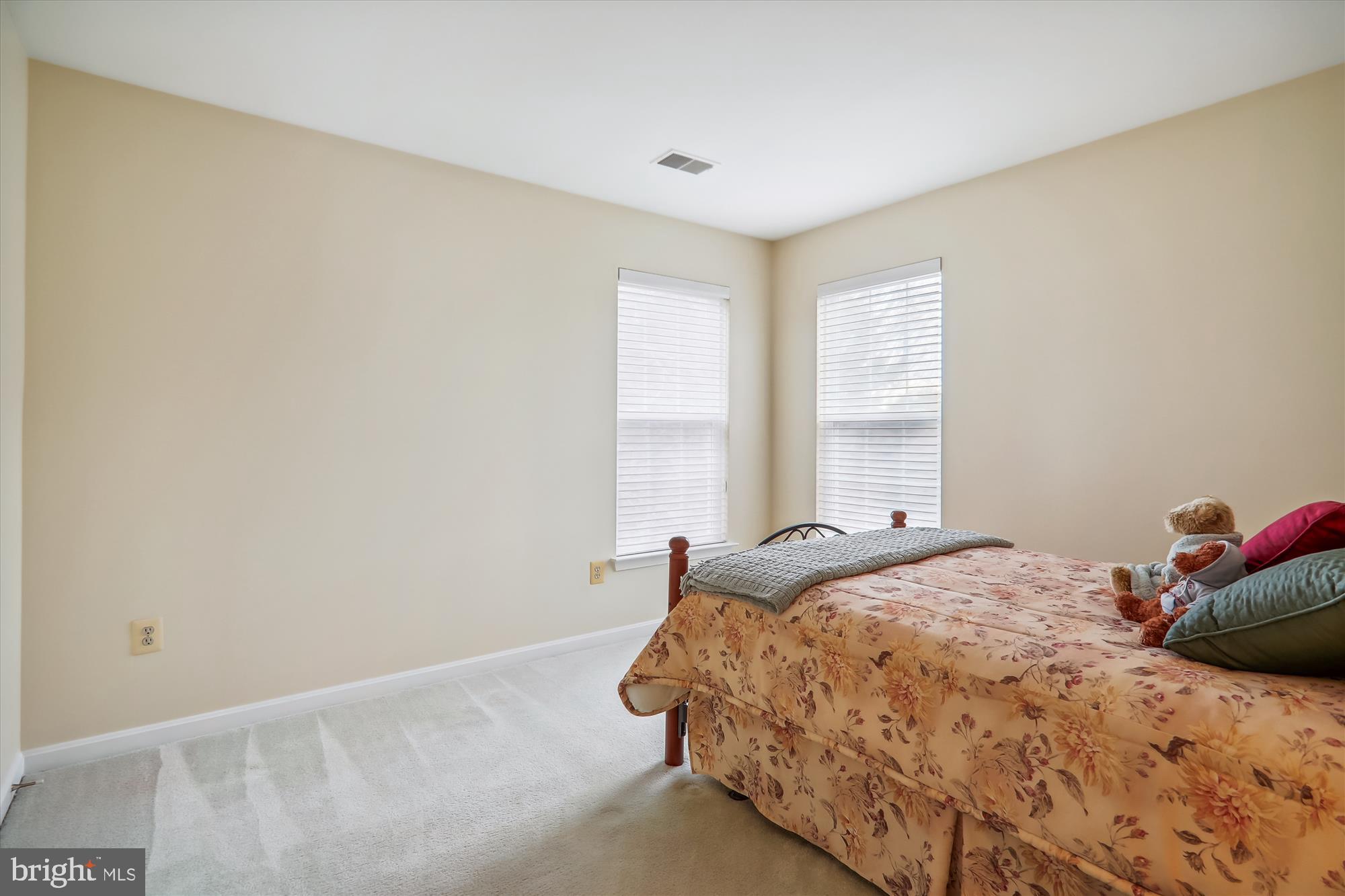 WILLOWS OF POTOMAC - Residential