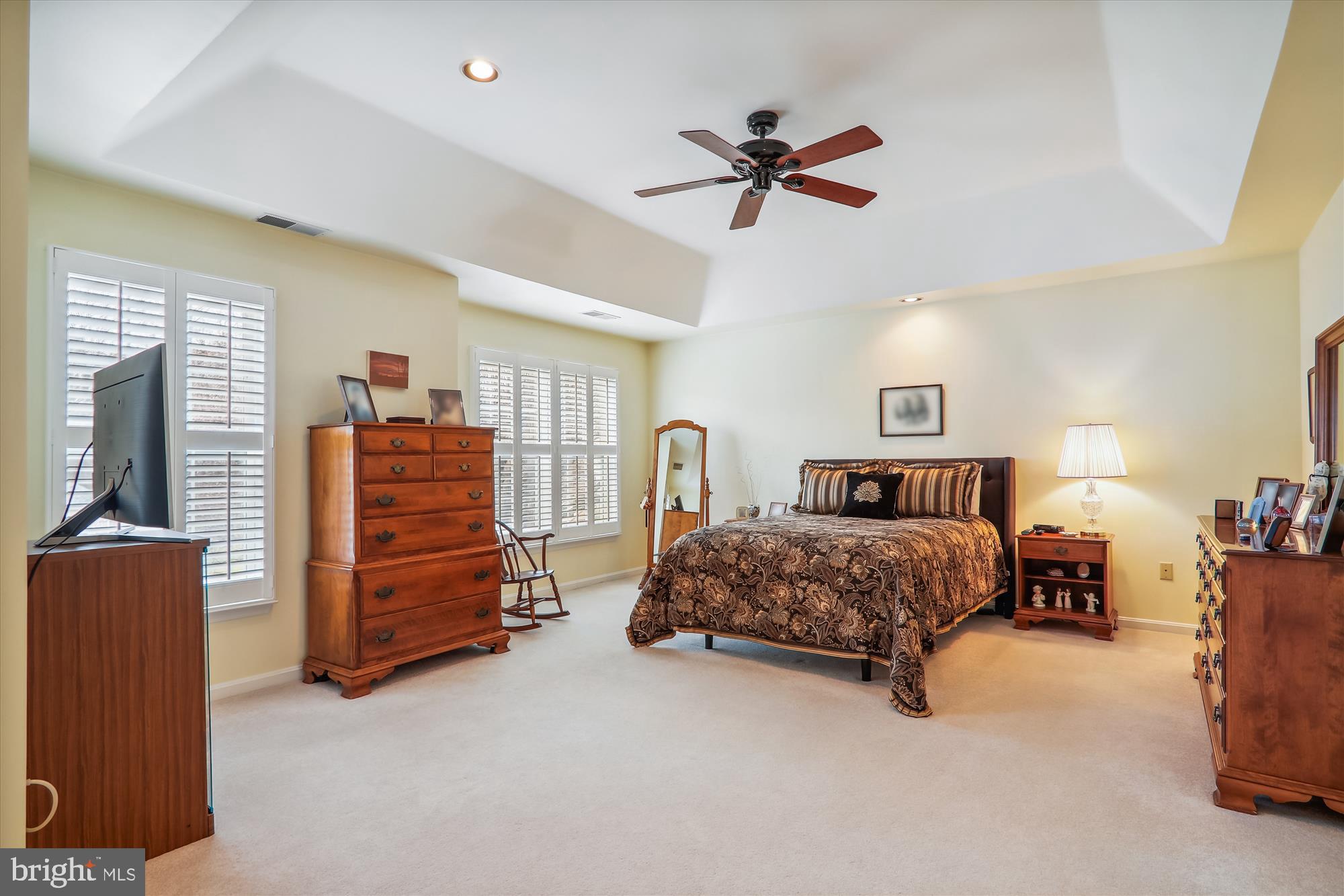 WILLOWS OF POTOMAC - Residential