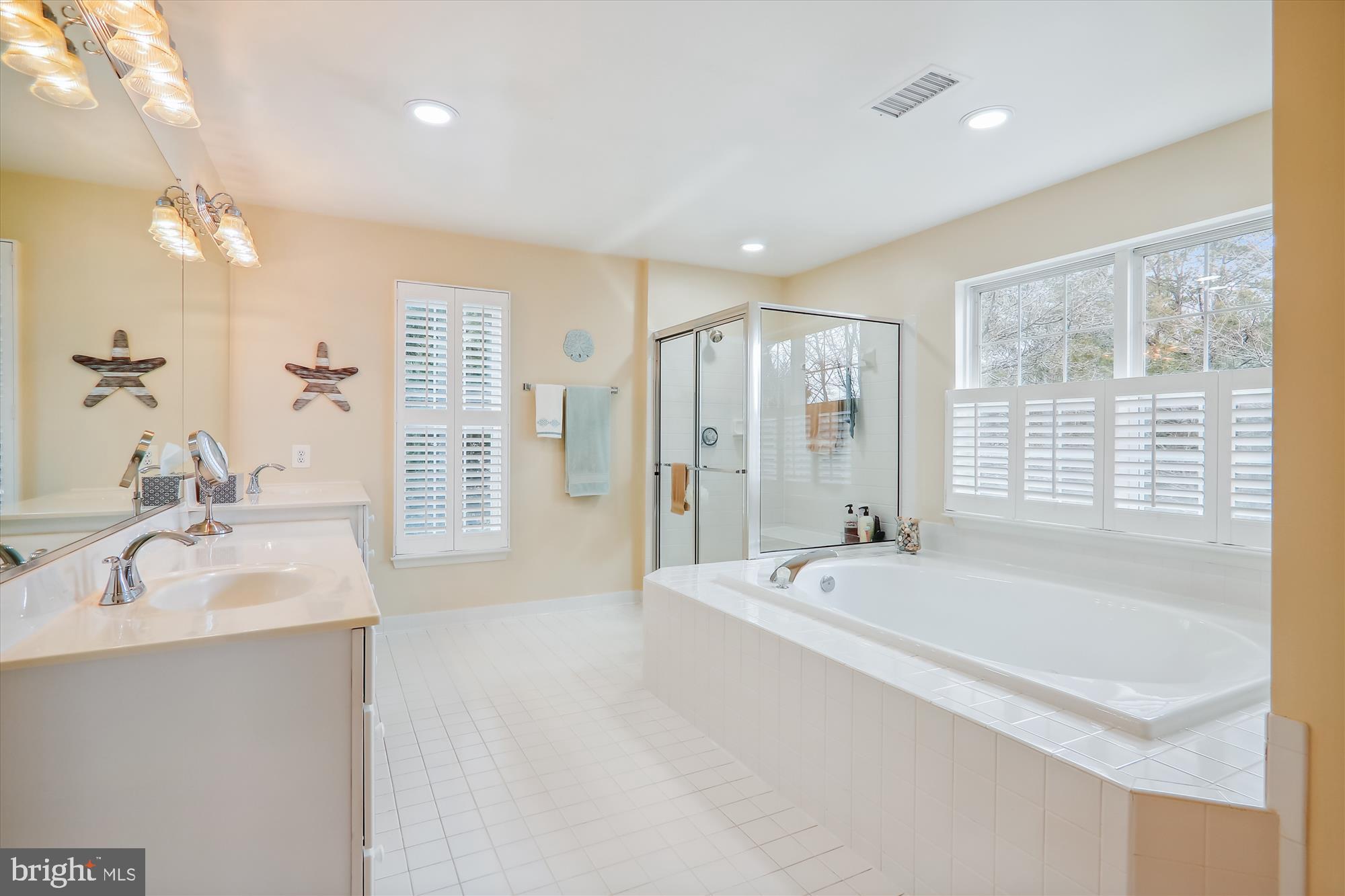 WILLOWS OF POTOMAC - Residential