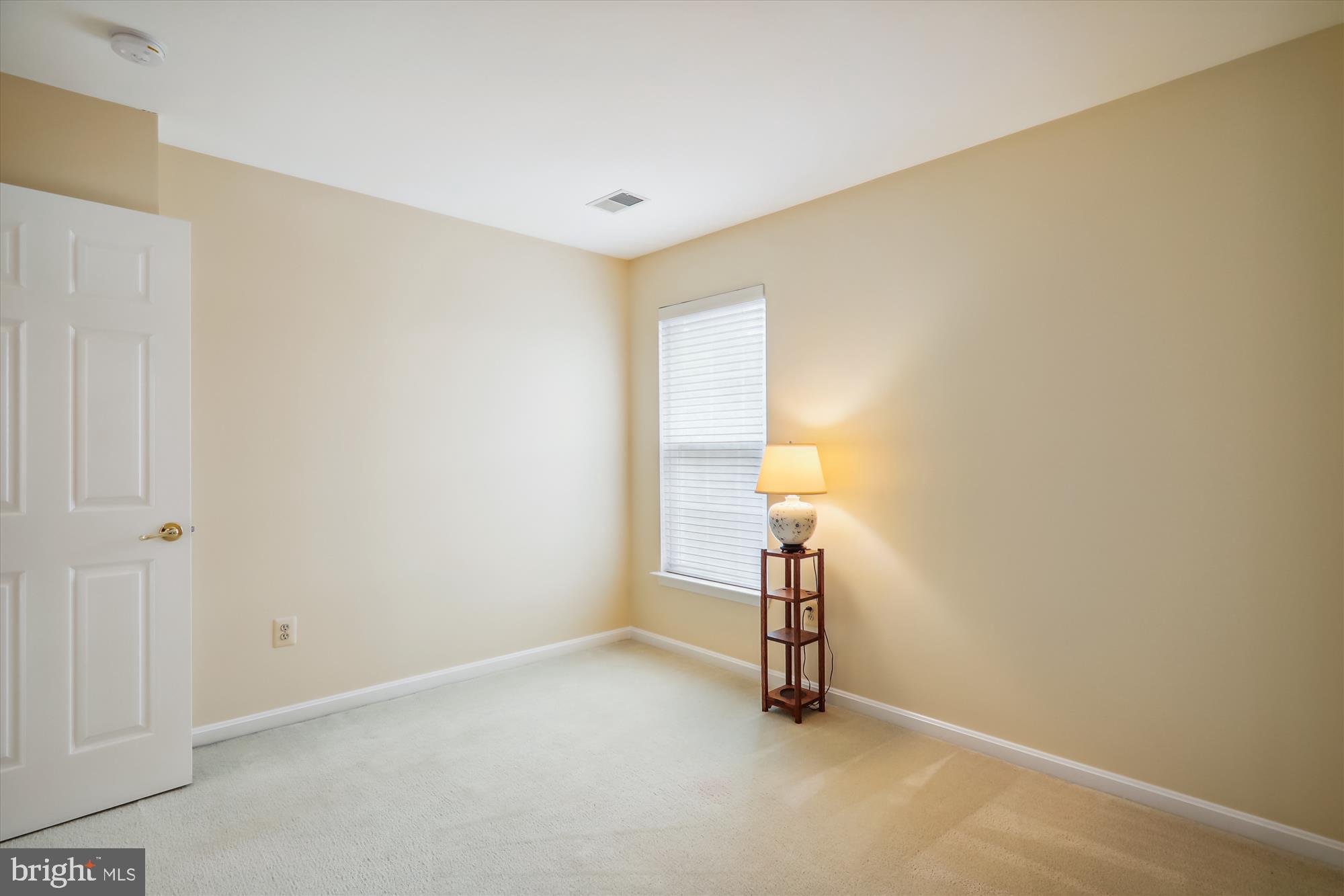 WILLOWS OF POTOMAC - Residential