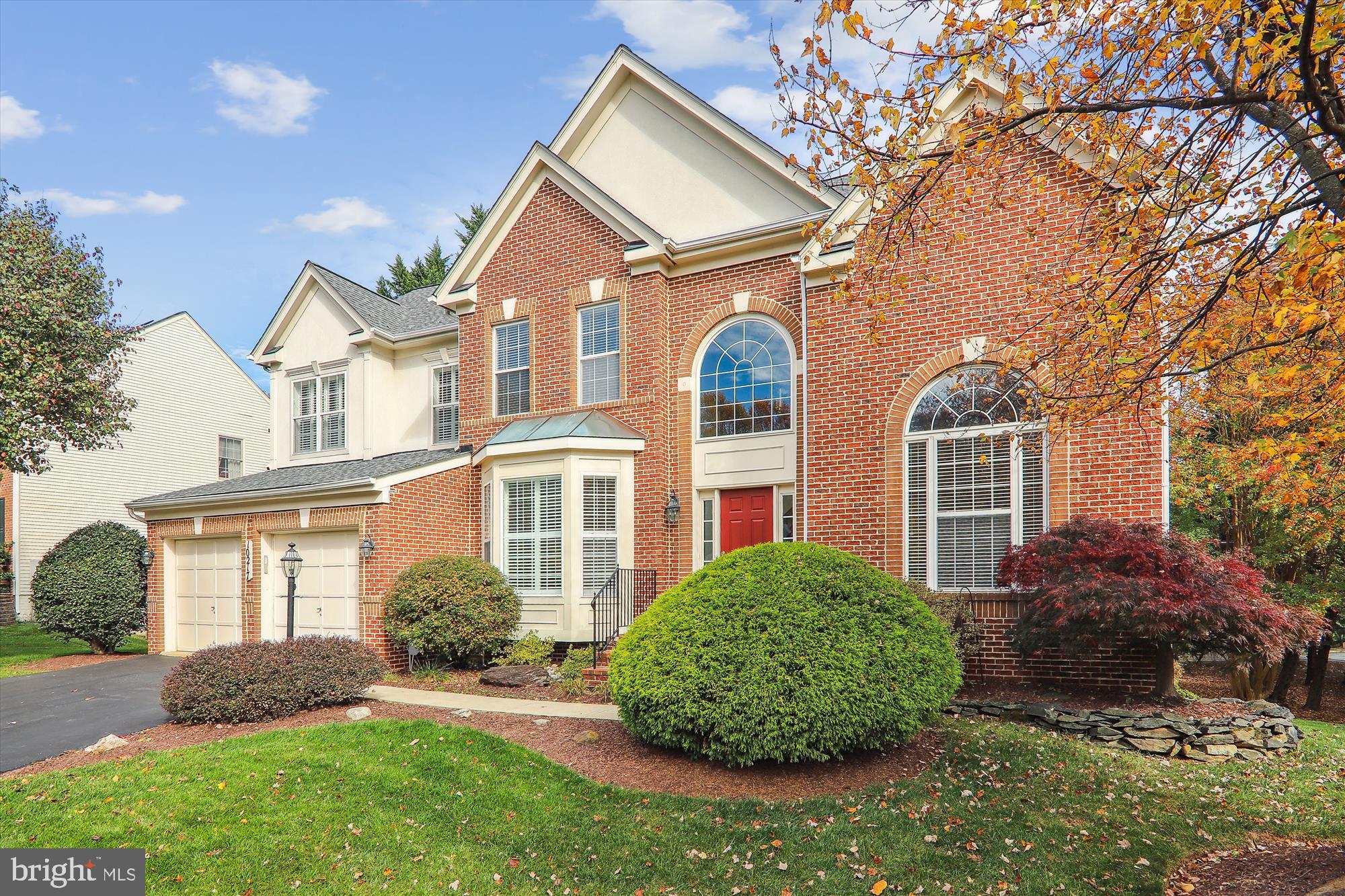 WILLOWS OF POTOMAC - Residential