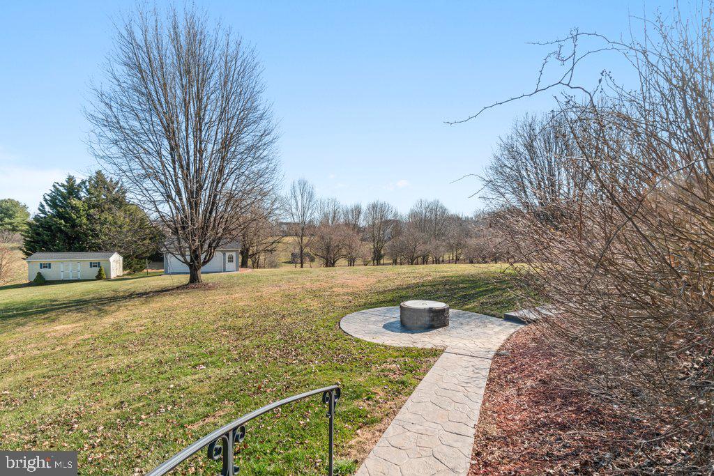 MAXA MEADOWS - Residential