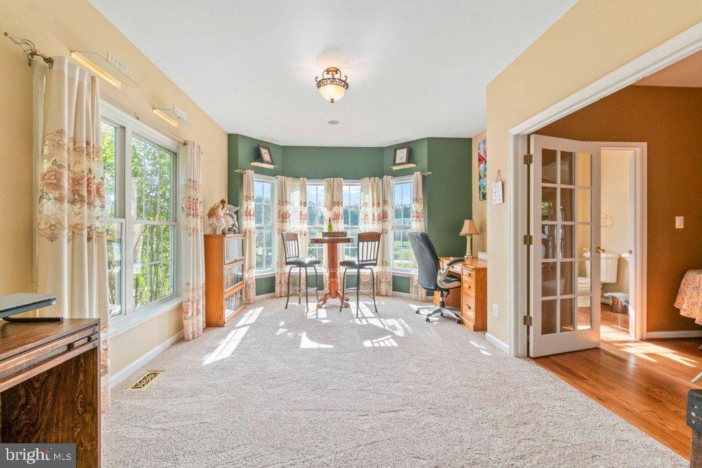 MAXA MEADOWS - Residential