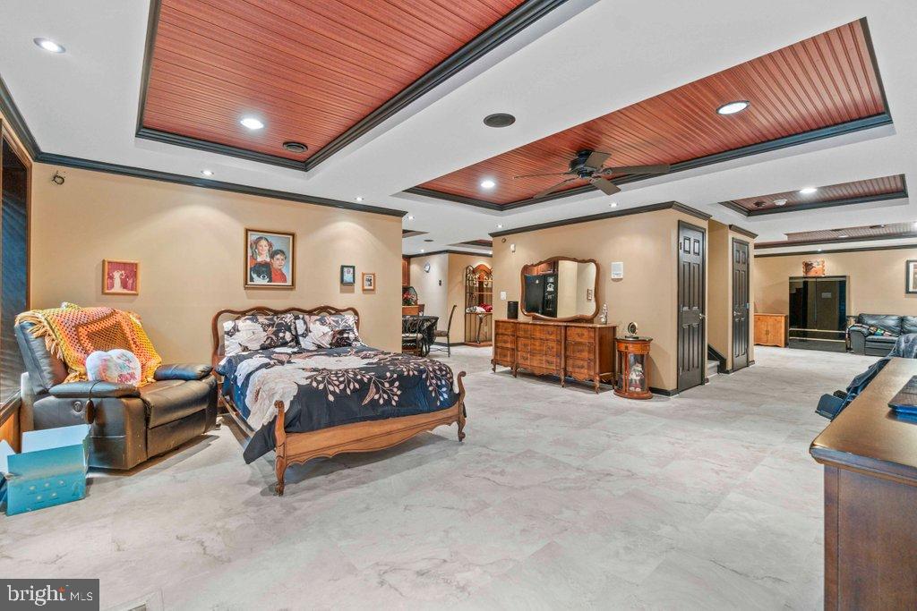 MAXA MEADOWS - Residential