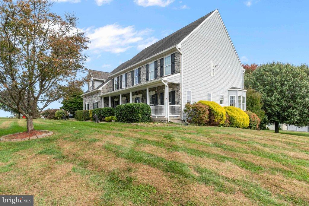 MAXA MEADOWS - Residential