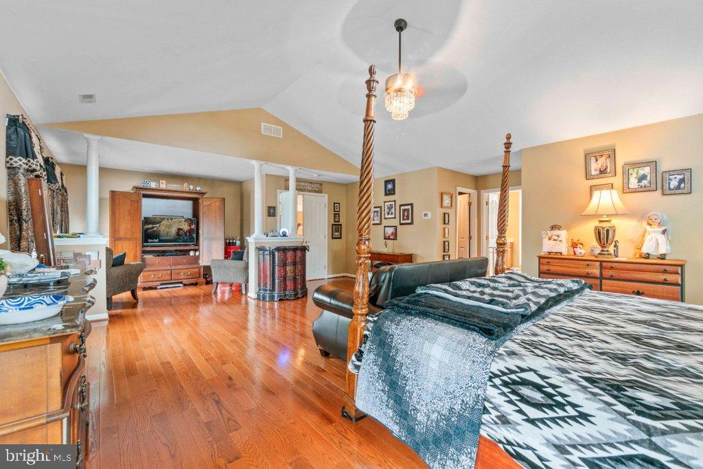 MAXA MEADOWS - Residential