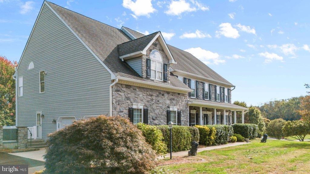 2433 MAXA MEADOWS LANE