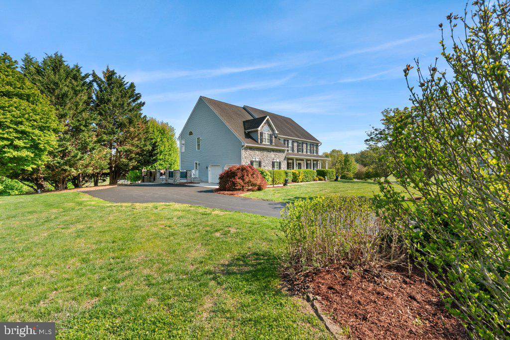 MAXA MEADOWS - Residential