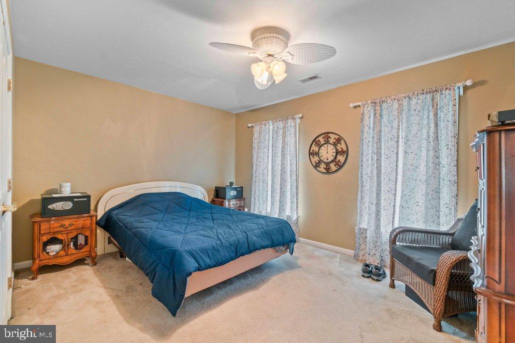 MAXA MEADOWS - Residential