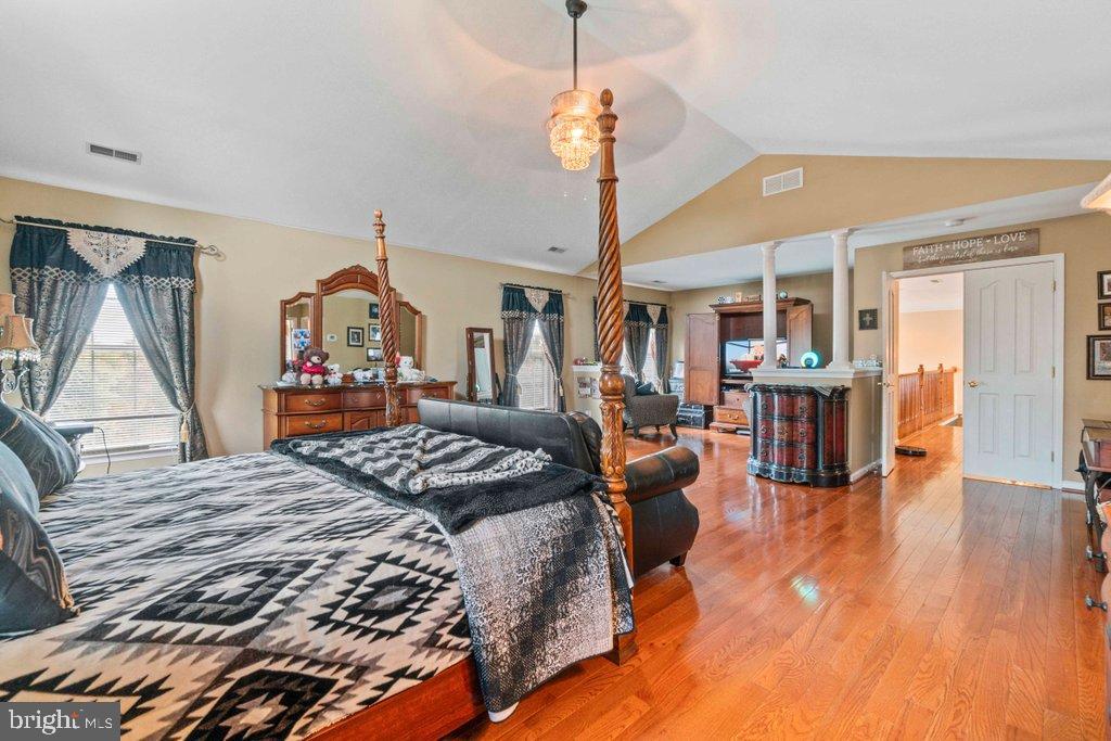 MAXA MEADOWS - Residential