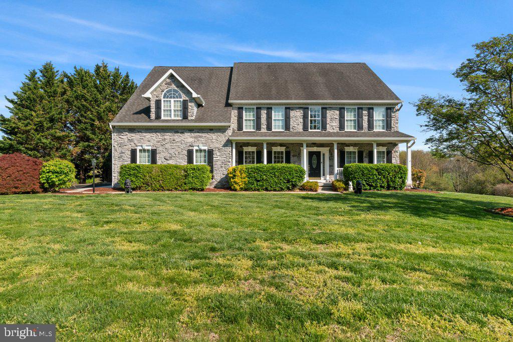 MAXA MEADOWS - Residential